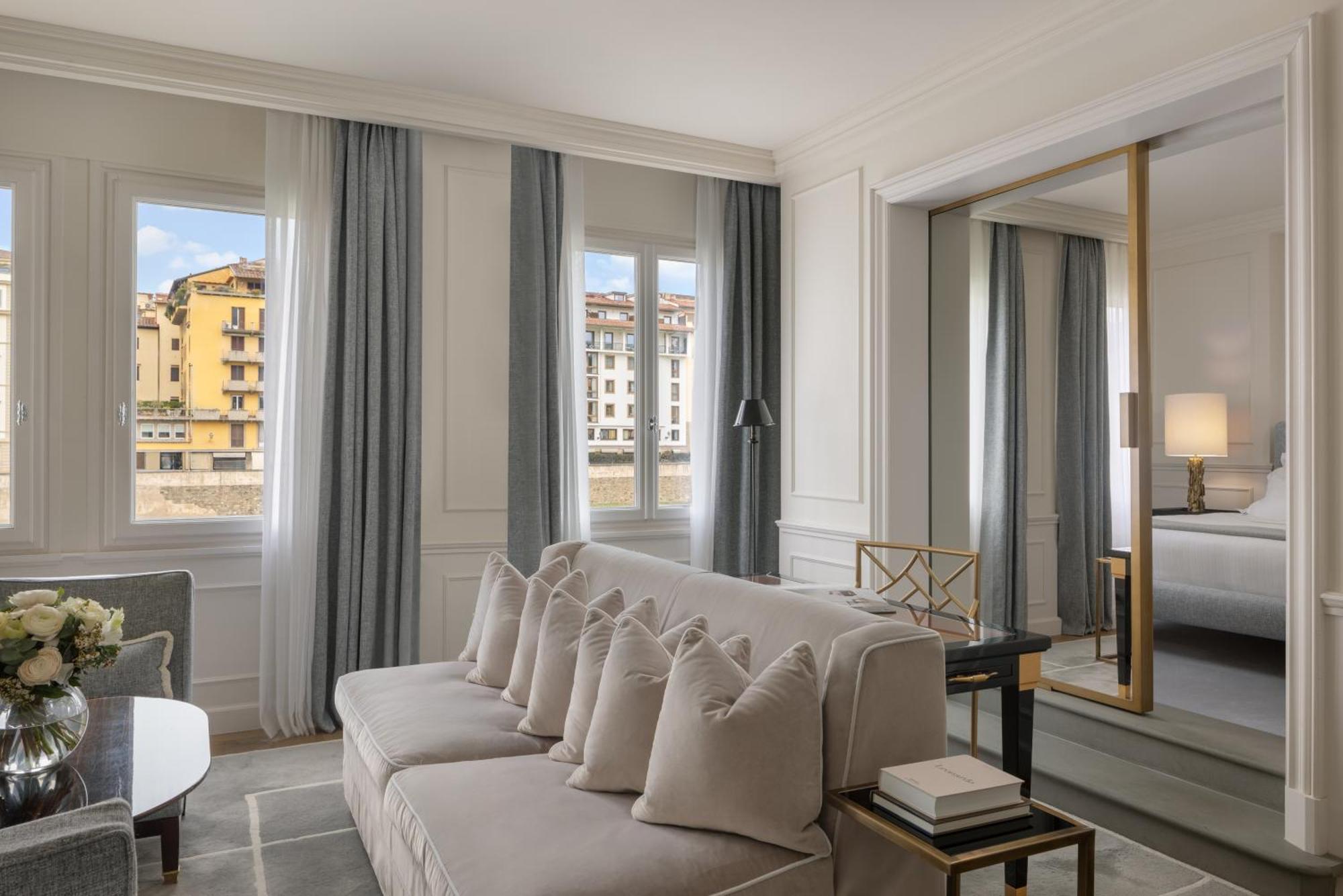 Lungarno Luxury Apartments - By Lungarno Collection Florence Exterior photo